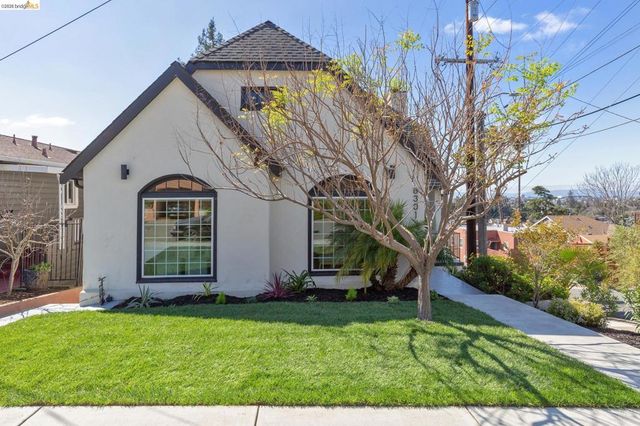 8301 Ney Ave, Oakland, CA 94605