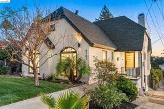 8301 Ney Ave, Oakland, CA 94605