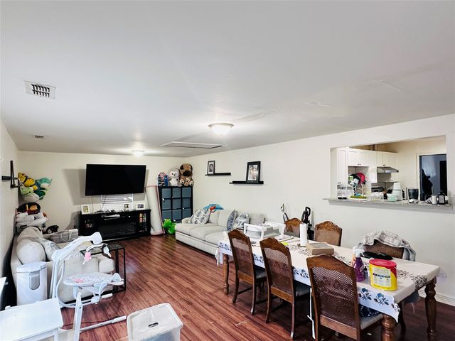 5032 Goodman Avenue, Fort Worth, TX 76107