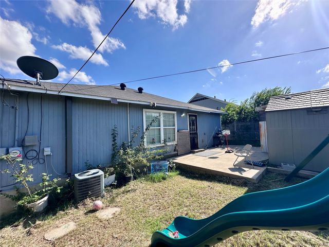 5032 Goodman Avenue, Fort Worth, TX 76107