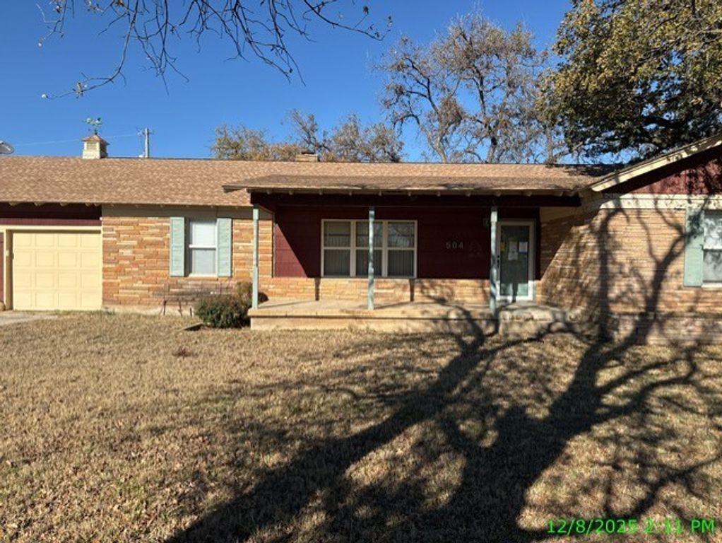 504 W Pioneer Street, Rising Star, TX 76471