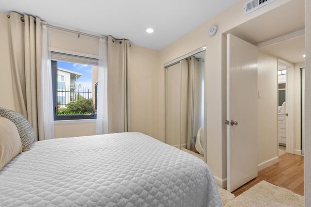 1 Laurel Street 102, San Carlos, CA 94070