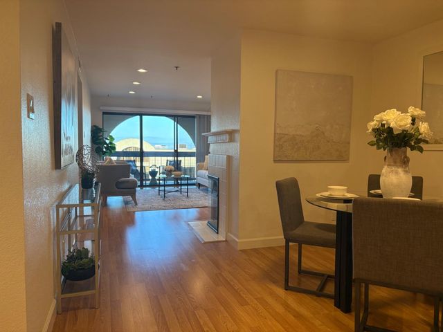 1 Laurel Street 102, San Carlos, CA 94070