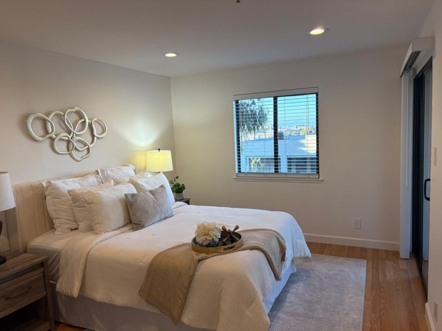 1 Laurel Street 102, San Carlos, CA 94070