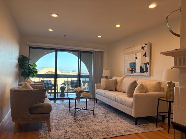 1 Laurel Street 102, San Carlos, CA 94070