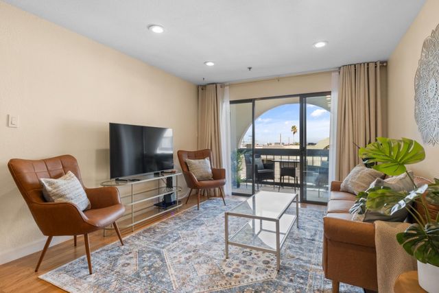 1 Laurel Street 102, San Carlos, CA 94070
