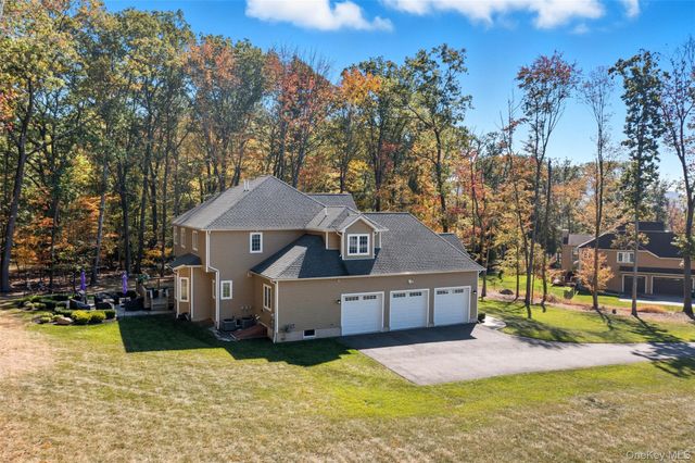 20 Winding Lane, Central Valley, NY 10917