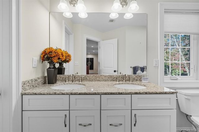 20 Winding Lane, Central Valley, NY 10917