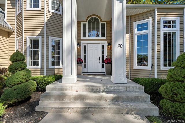 20 Winding Lane, Central Valley, NY 10917