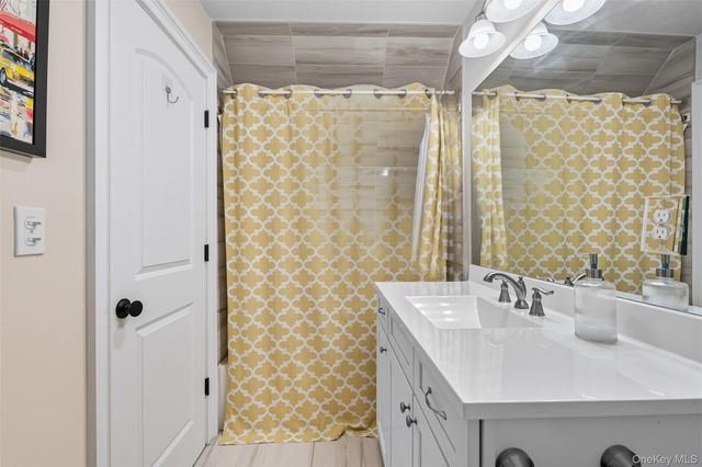 20 Winding Lane, Central Valley, NY 10917