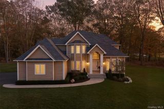 20 Winding Lane, Central Valley, NY 10917