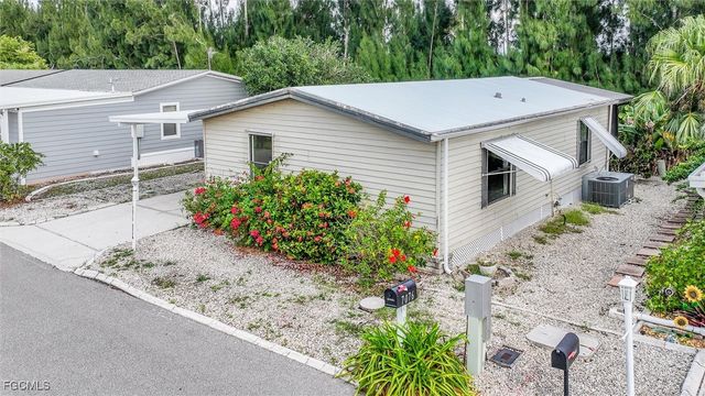7076 Drum DR, St James City, FL 33956