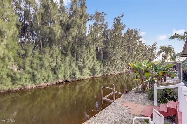 7076 Drum DR, St James City, FL 33956