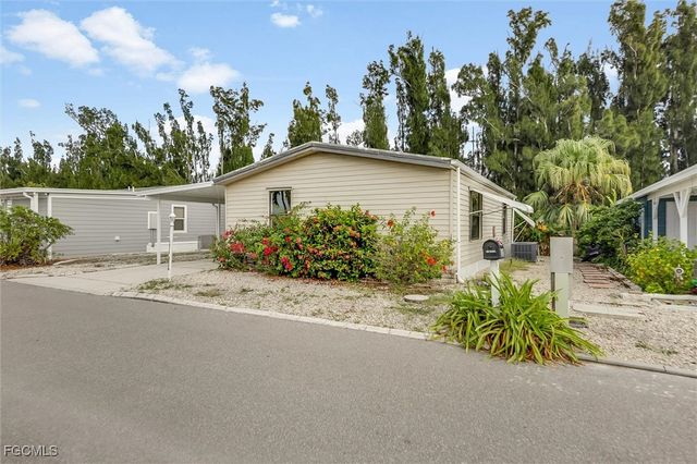 7076 Drum DR, St James City, FL 33956