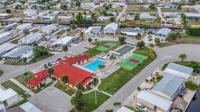 7076 Drum DR, St James City, FL 33956