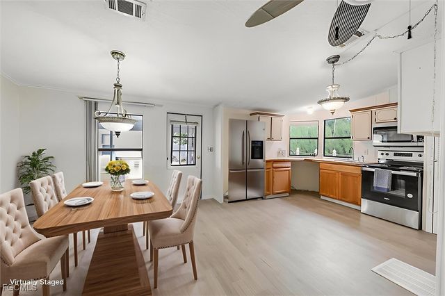 7076 Drum DR, St James City, FL 33956