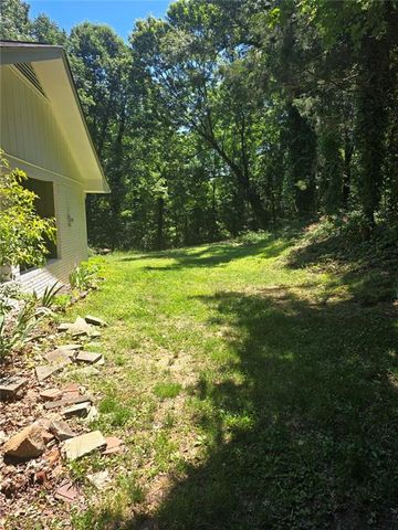 2826 Manor Court, Snellville, GA 30078