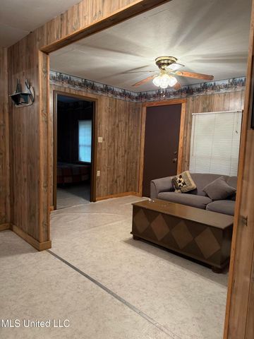 1135 Mudline Road, Magnolia, MS 39652