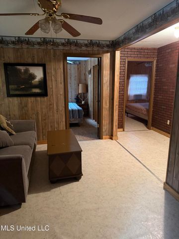1135 Mudline Road, Magnolia, MS 39652