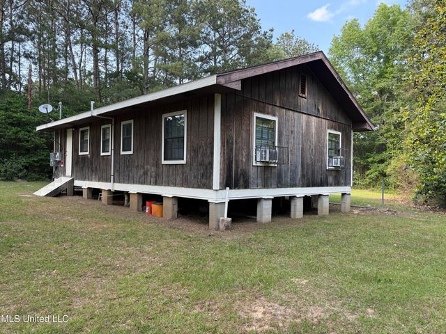 1135 Mudline Road, Magnolia, MS 39652