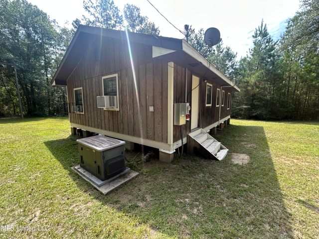1135 Mudline Road, Magnolia, MS 39652