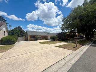 37 HOLLOW BRANCH ROAD, Apopka, FL 32703