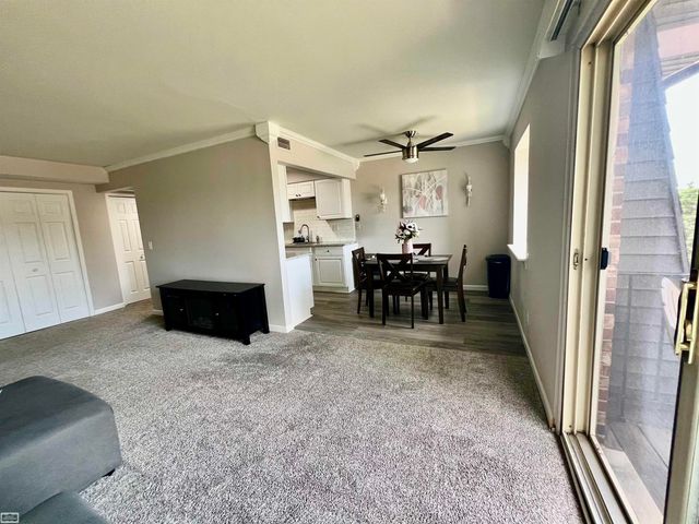 532 Riviera Drive 177, Saint Clair Shores, MI 48080