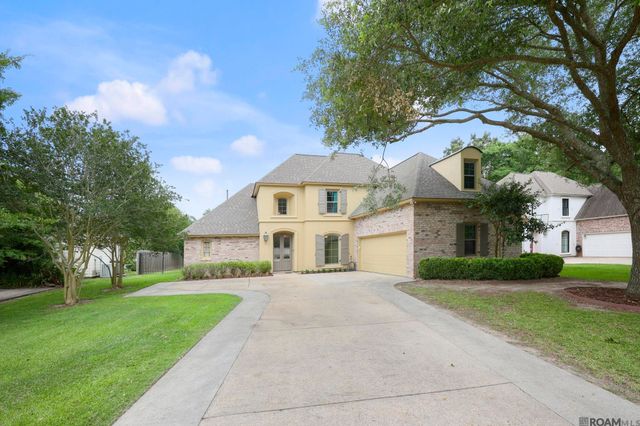 16438 W Lake Dr, Prairieville, LA 70769