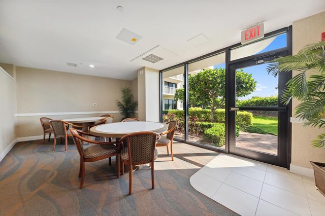 3000 N Ocean Drive 19-B, Singer Island, FL 33404