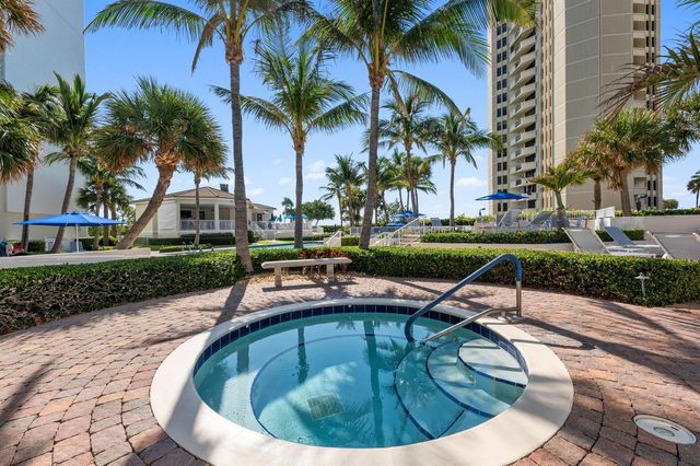 3000 N Ocean Drive 19-B, Singer Island, FL 33404