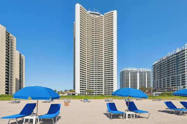 3000 N Ocean Drive 19-B, Singer Island, FL 33404