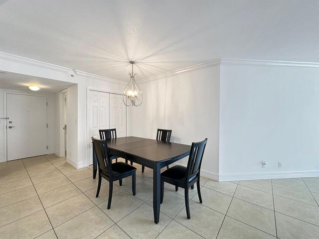 3000 N Ocean Drive 19-B, Singer Island, FL 33404