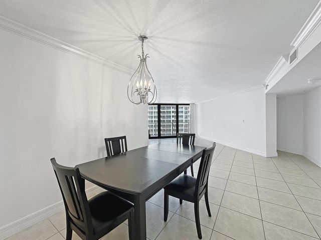 3000 N Ocean Drive 19-B, Singer Island, FL 33404
