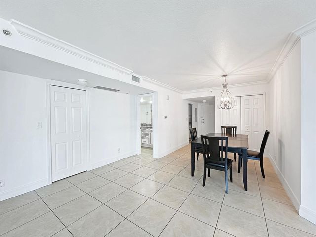3000 N Ocean Drive 19-B, Singer Island, FL 33404