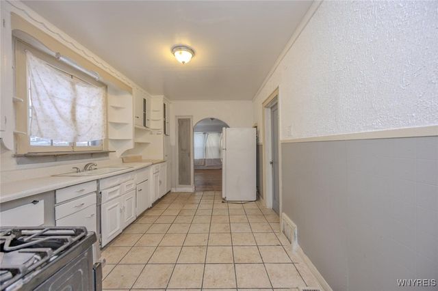 68 Sirret Street, Buffalo, NY 14220