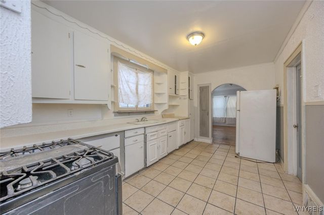 68 Sirret Street, Buffalo, NY 14220