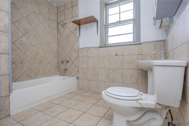 68 Sirret Street, Buffalo, NY 14220