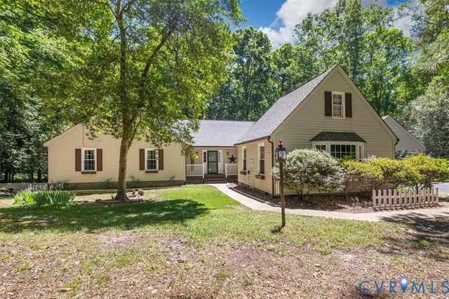 12041 Trailbrook Dr, Chesterfield, VA 23838