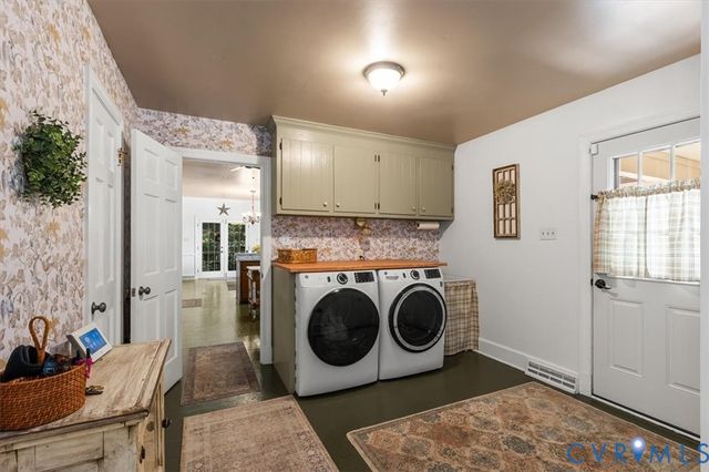 12041 Trailbrook Dr, Chesterfield, VA 23838