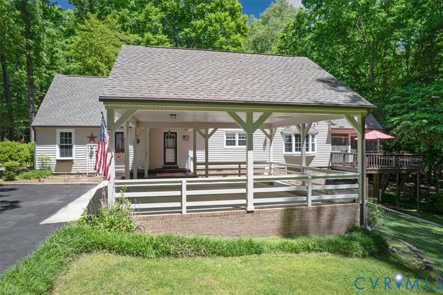 12041 Trailbrook Dr, Chesterfield, VA 23838