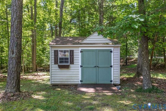 12041 Trailbrook Dr, Chesterfield, VA 23838