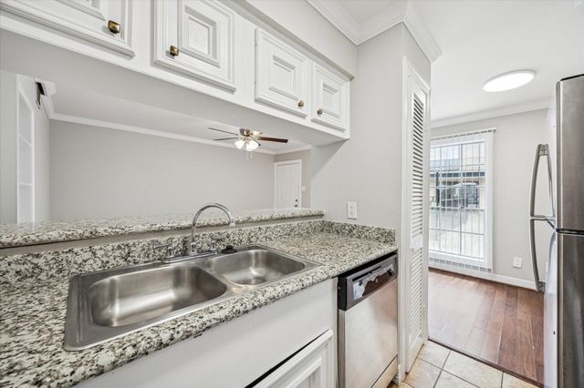 201 Emerson Street 04, Houston, TX 77006