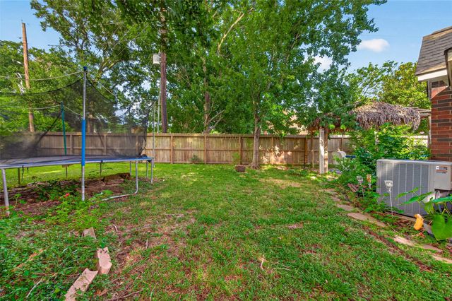 16322 Hammerwood Court, Tomball, TX 77377
