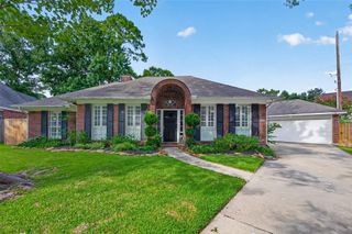 16322 Hammerwood Court, Tomball, TX 77377