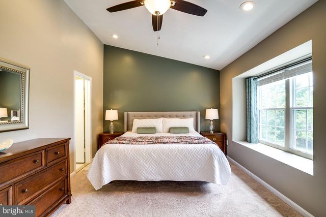6149 GREEN HOLLOW CT, Springfield, VA 22152
