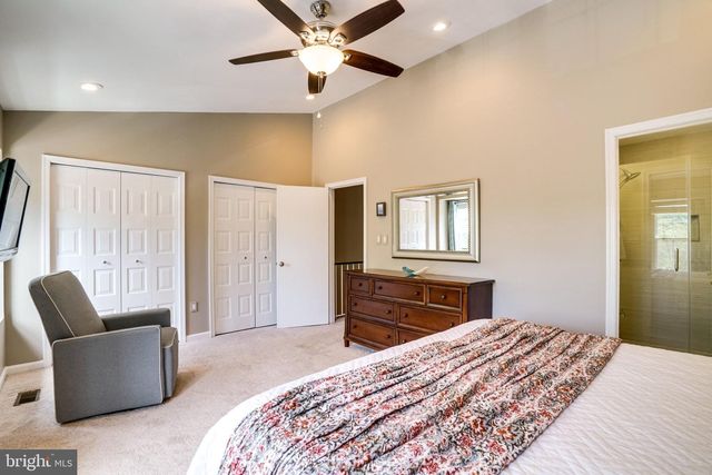 6149 GREEN HOLLOW CT, Springfield, VA 22152