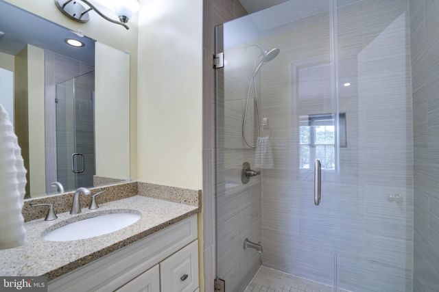 6149 GREEN HOLLOW CT, Springfield, VA 22152