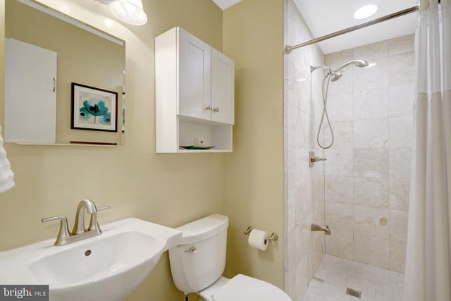 6149 GREEN HOLLOW CT, Springfield, VA 22152