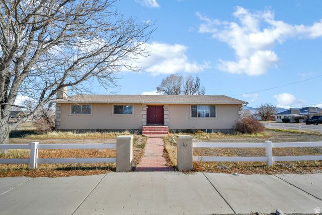 10 N MAIN ST, Centerfield, UT 84622