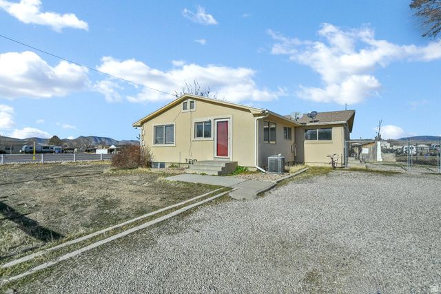 10 N MAIN ST, Centerfield, UT 84622